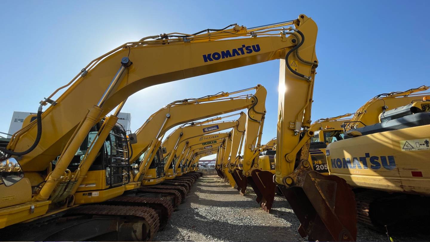 Komatsu 